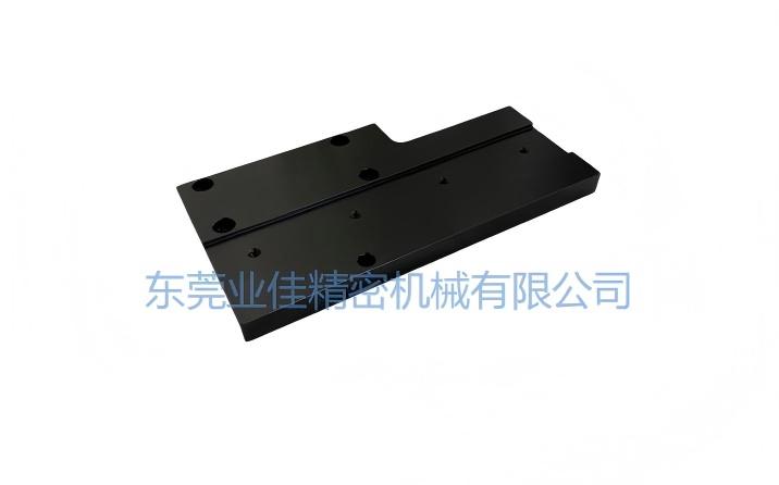 CNC アルミニウム部品加工中の製品の反りの問題を解決する方法を分析しますか?